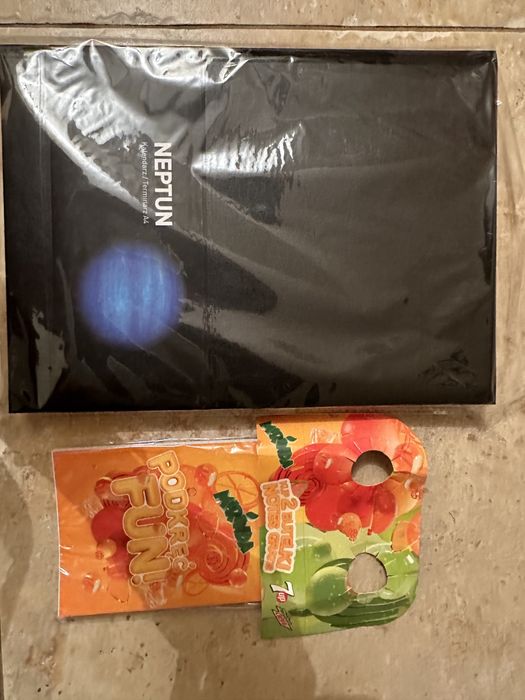 Kalendarz na 2022 nowy a4 i notatnik