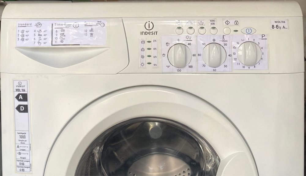 Maquina de Lavar e Secar Roupa Indesit