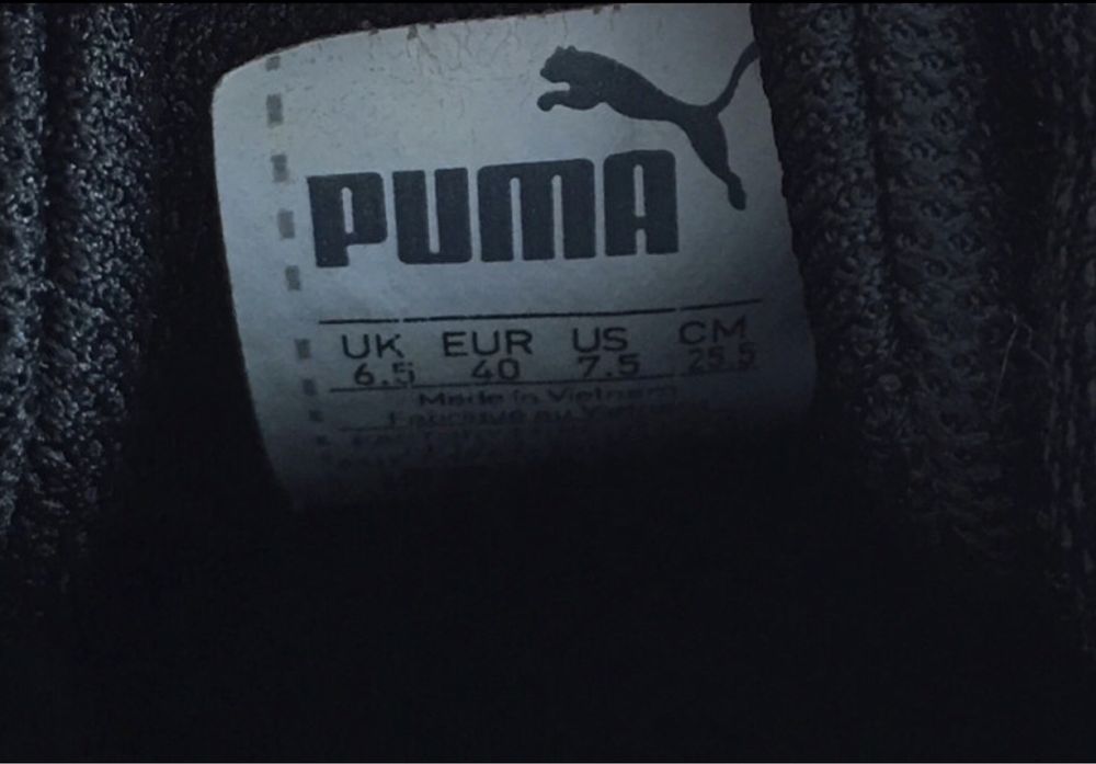 Sapatilhas Puma Pretas e Brancas