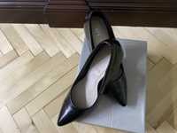 Жіночі черевички на підборах, розмір 37