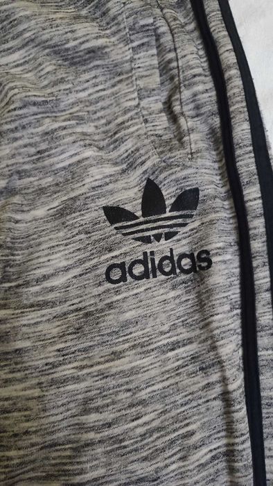 Спортивні штани фірми Adidas Оригінал!