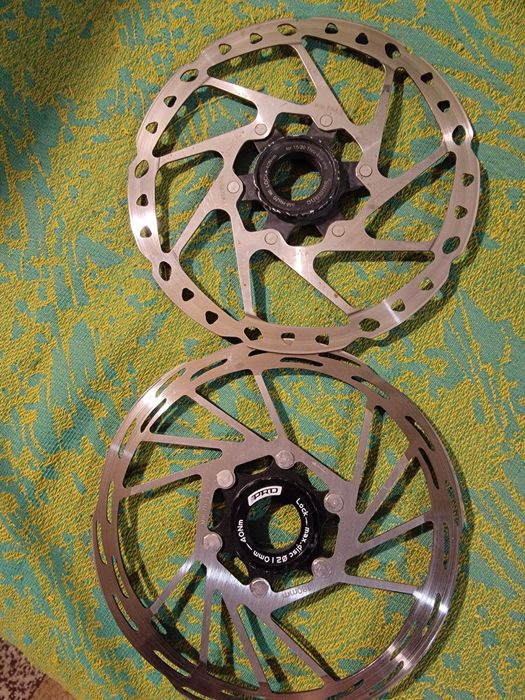 2 тормозных ротора,диска 180 xt