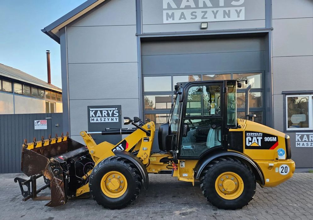 Caterpillar ŁADOWARKA KOŁOWA CAT CATERPILLAR 906 906M 907 908 2019R  174.900 netto, Łyżka szczęka, widły, stan perfekcyjny