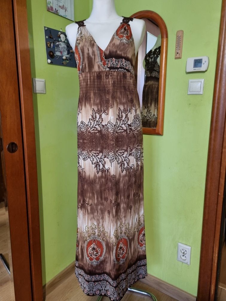 Długa śliczna sukienka r. L/XL