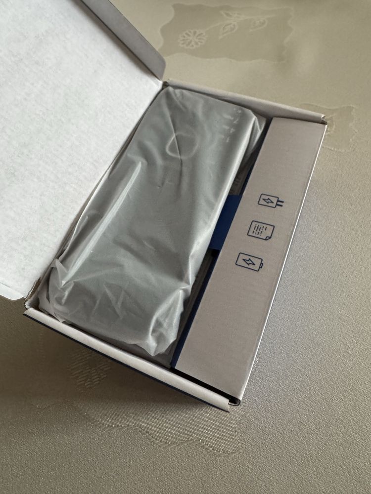Telefon komorkowy MAXCOM MM334