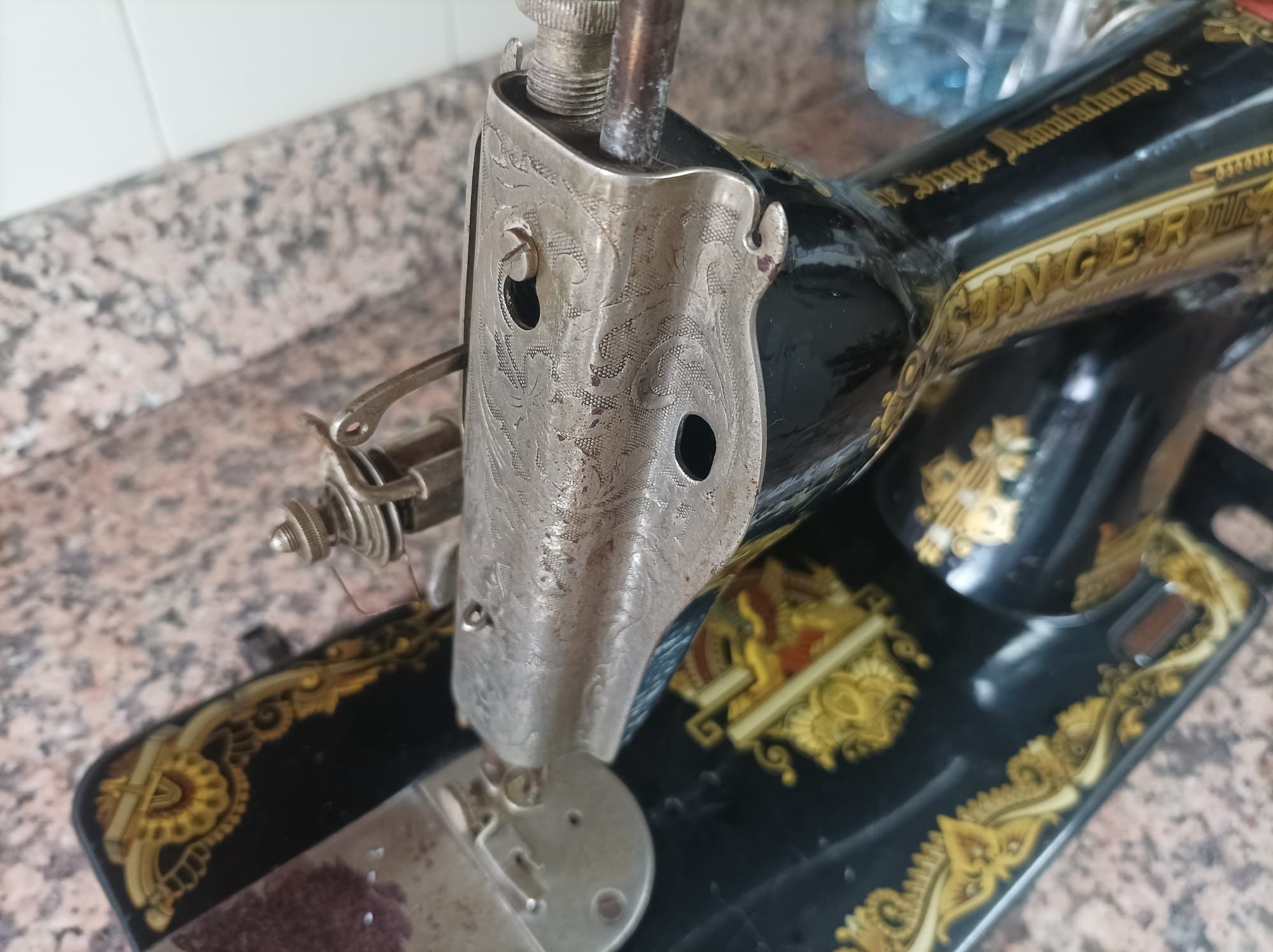 Máquina de costura antiga Singer