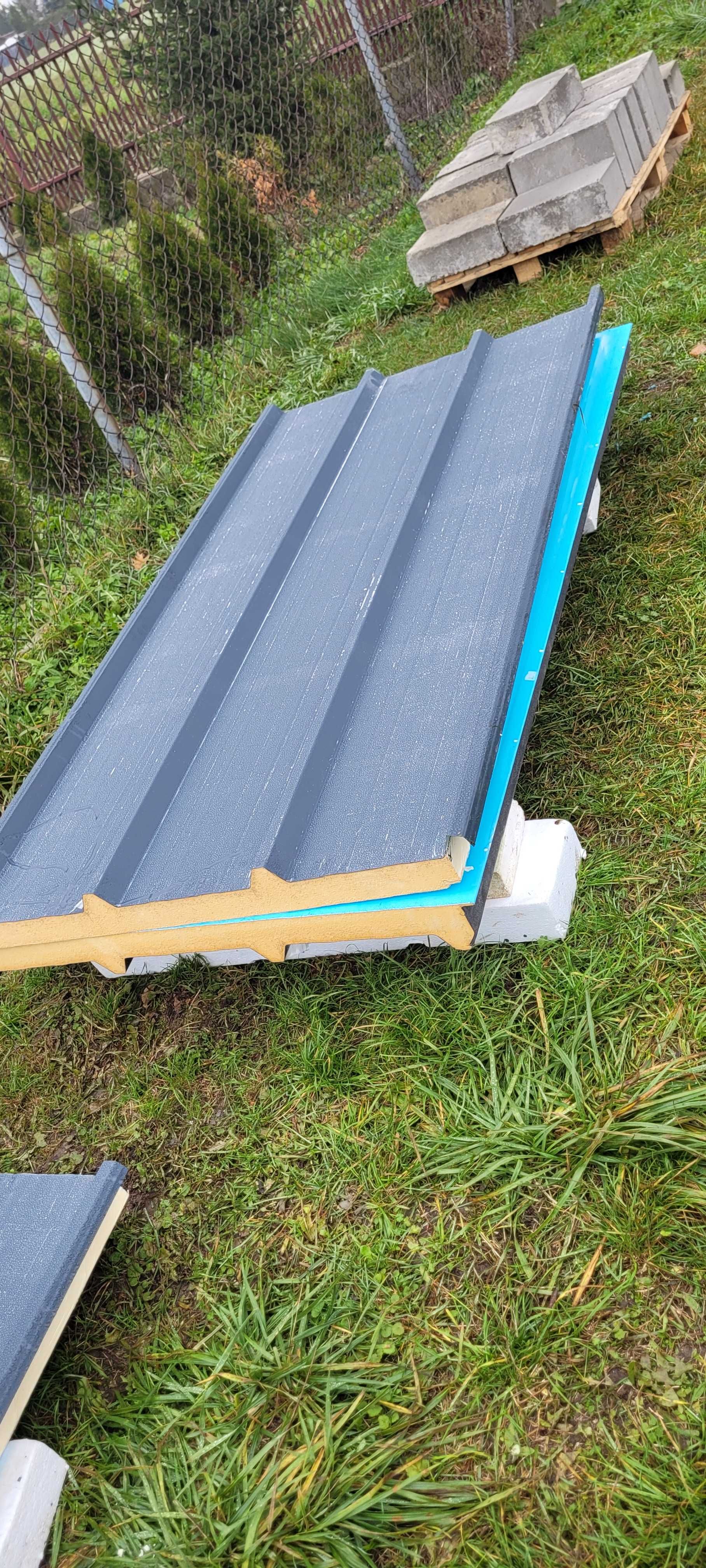 Plyta warstowa dachowa 60mm