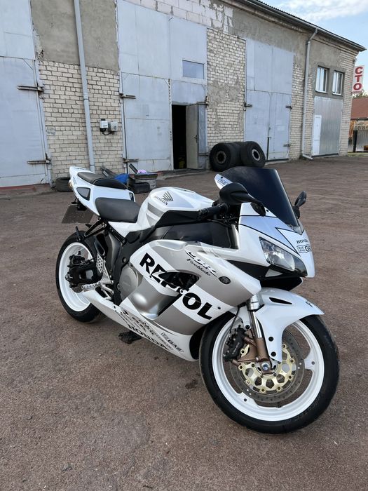 Honda cbr 1000rr присутній торг
