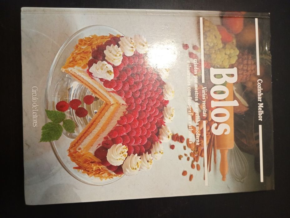 Bolos  Várias receitas - Coleção Cozinhar melhor - Circulo de leitores