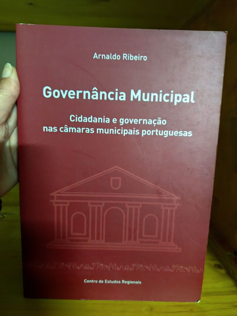Livros: romance, técnico