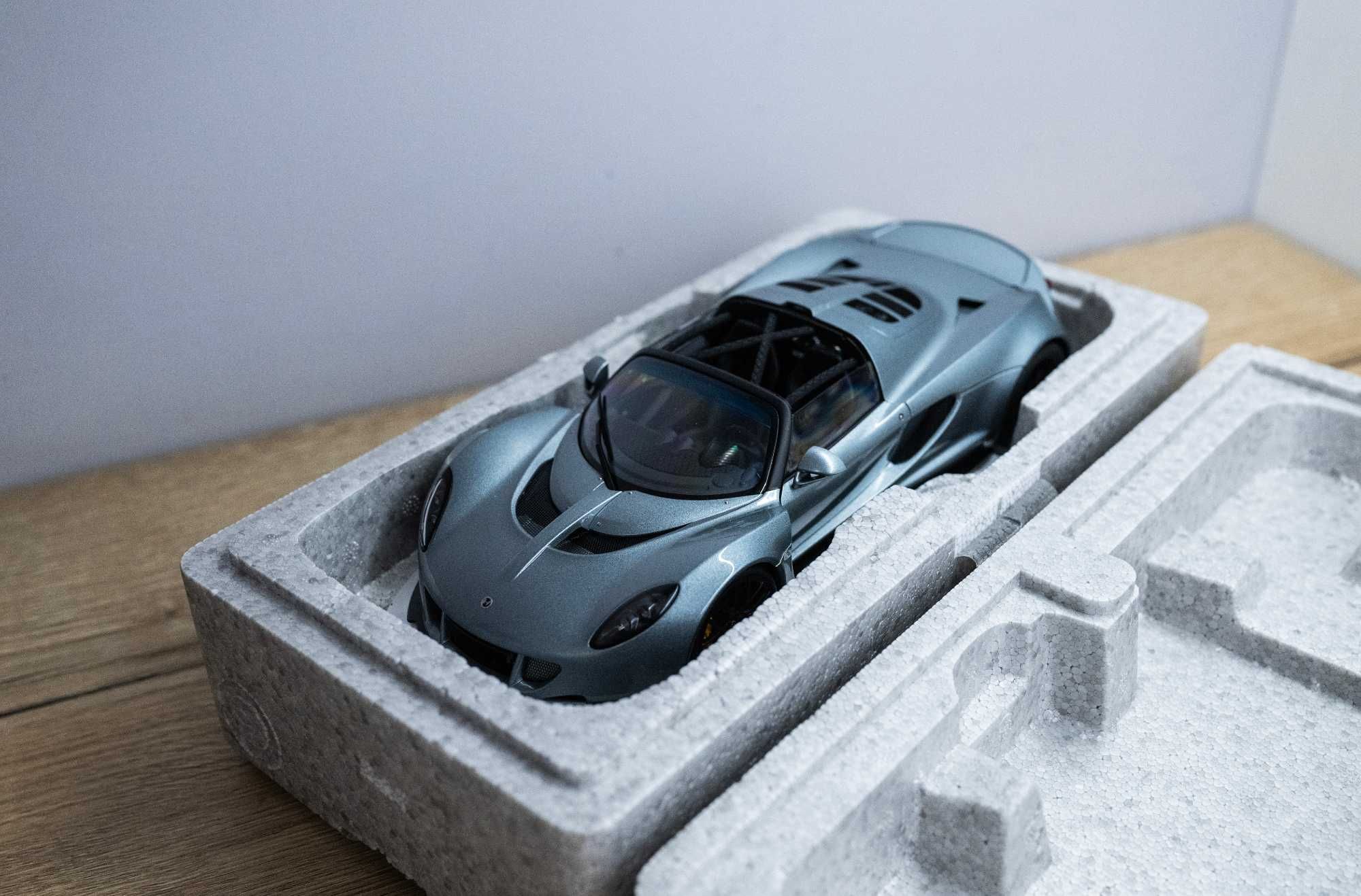 Hennessey Venom GT - AUTOart Aignature - 1:18