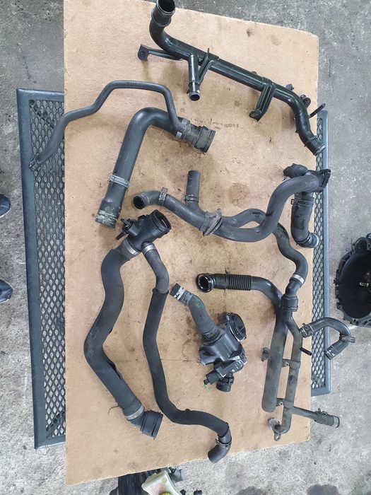 Króciec rura wąż magistrala wodna Audj A4 b6 2.0 Alt 130km benzyna kpl