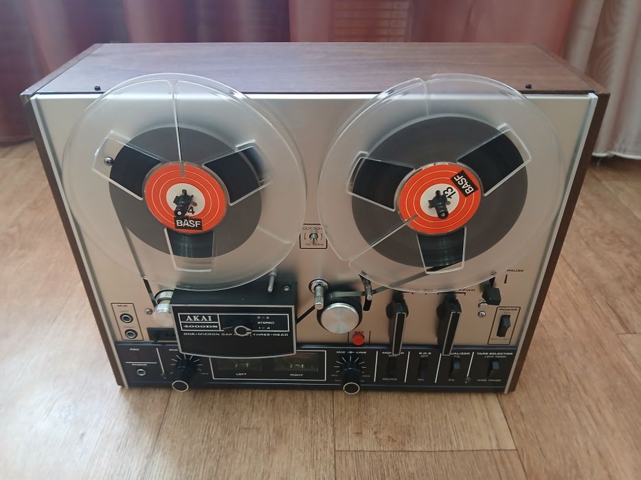 Продам  Akai 4000DS (Japan)
