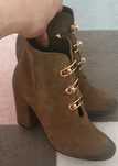 Botki Carinii 40 khaki