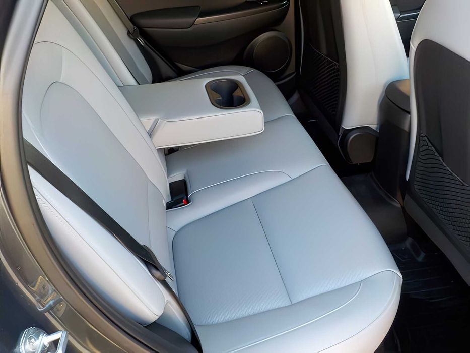 Hyundai Kona      2018