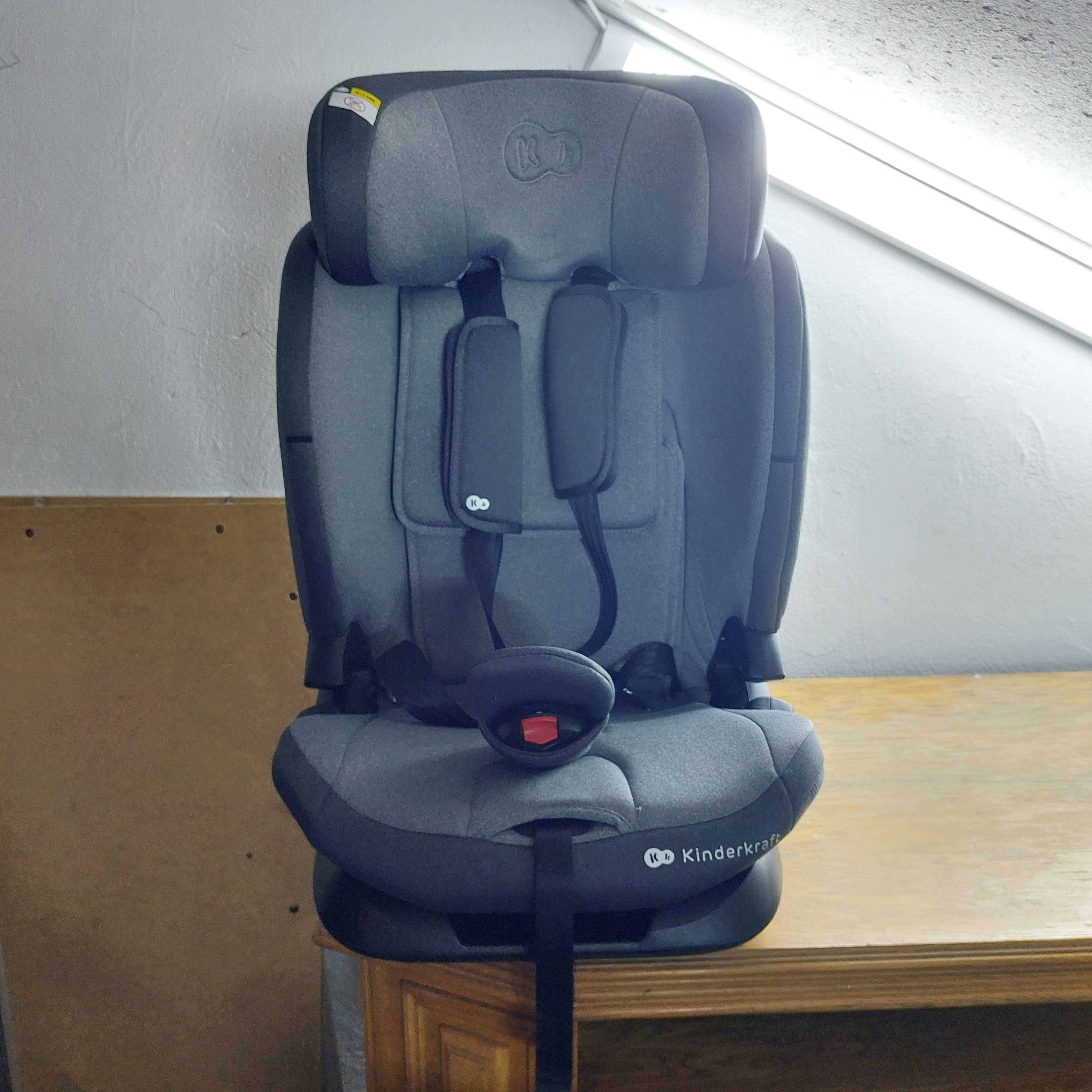 Nowy Fotelik kinderktaft oneto3 isofix