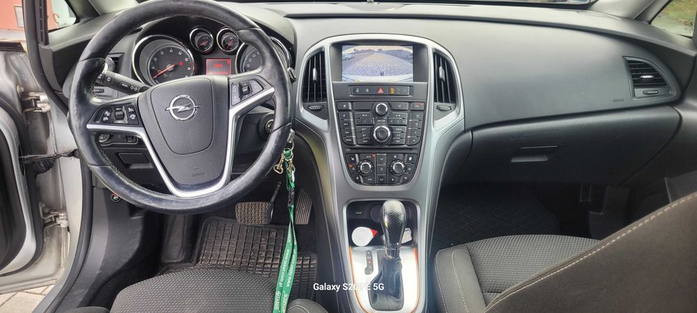 OPEL ASTRA J 1,6 16V GAZ AUTOMAT KOMBI bogate wyposażenie