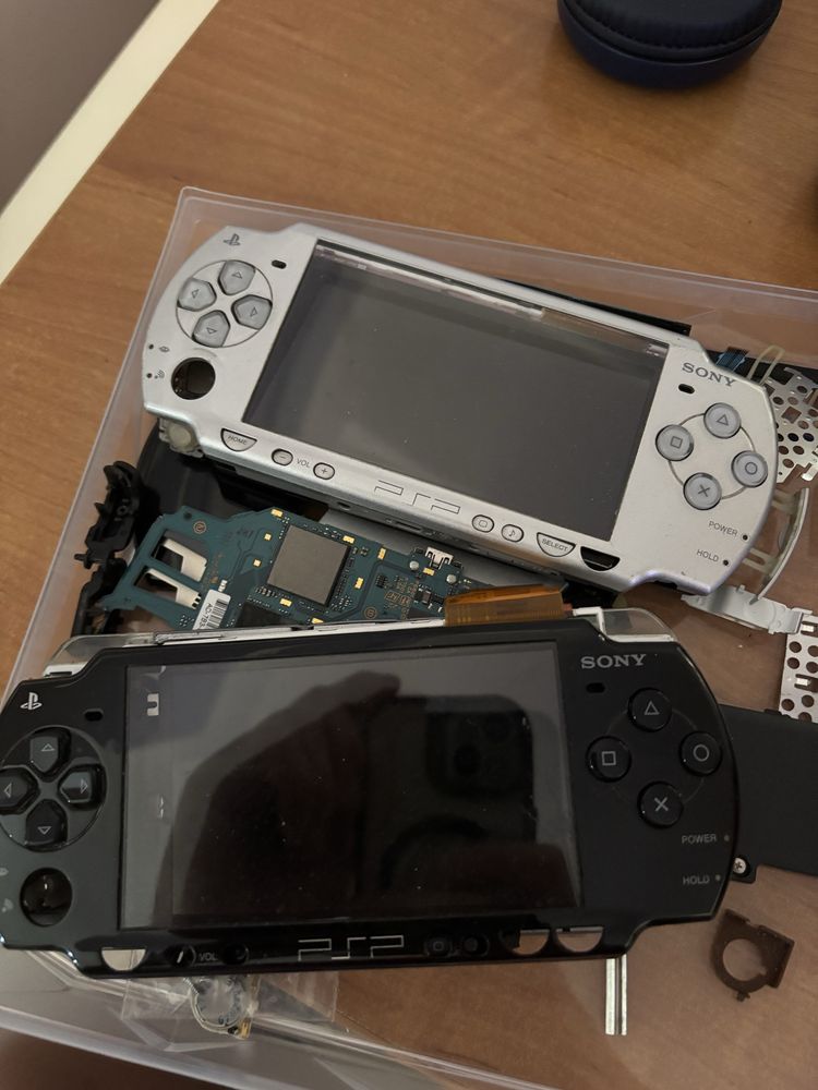 Dwa PSP-2004 zestaw