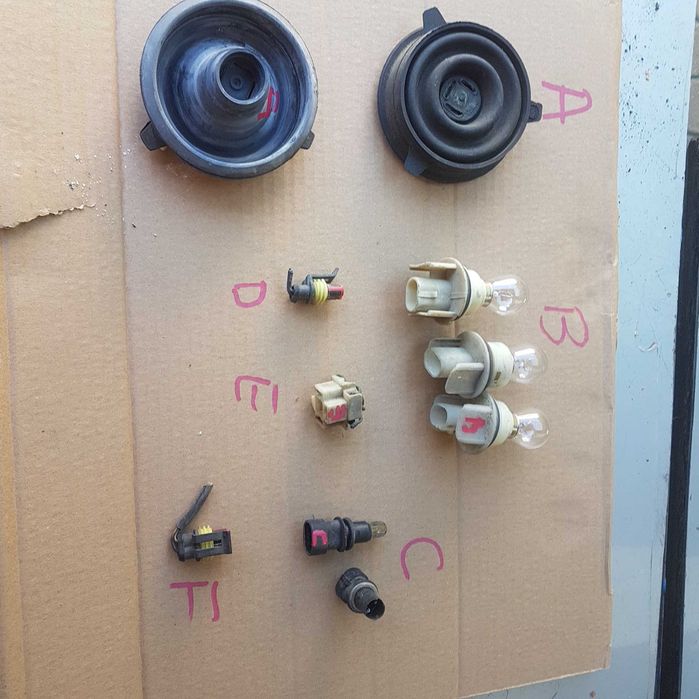 oprawka żarówki zaślepka GUMA lampy kostka oprawka opel corsa B