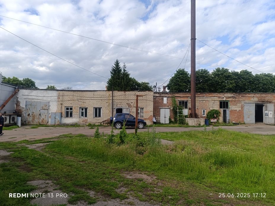 Продаж нерухомості автосалону та СТО