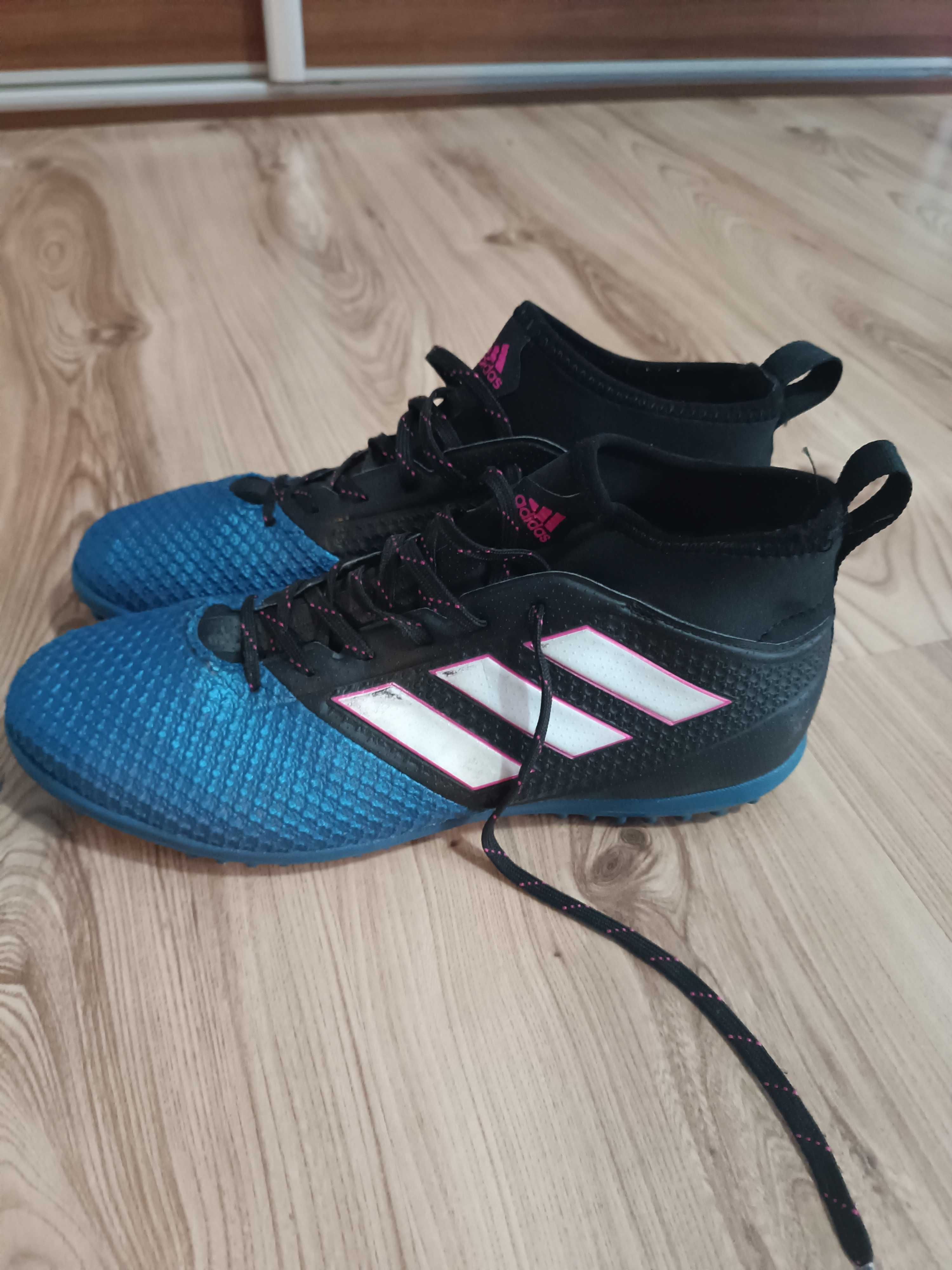 Buty sportowe mini korki