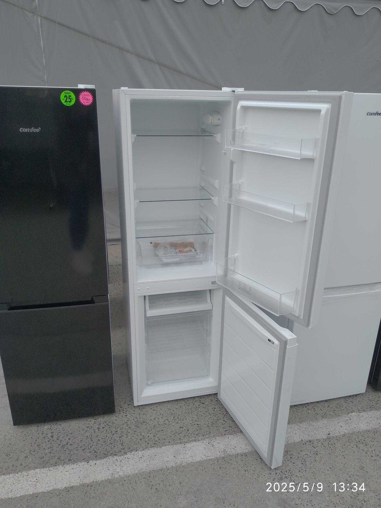 OUTLET Janki ul Wspólna 6 Lodówka Comfee RCB169WH2