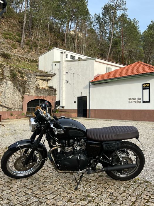 Triumph bonneville T100