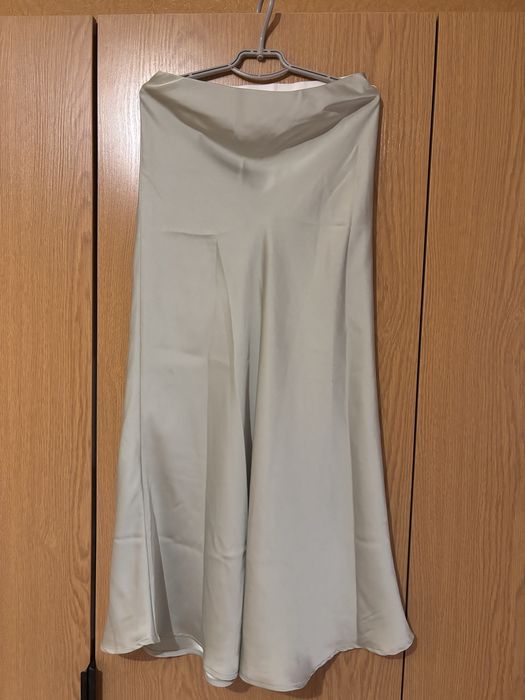 Шовкова юбка міді