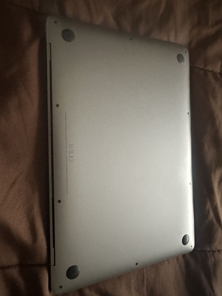 Macbook air M1 16g