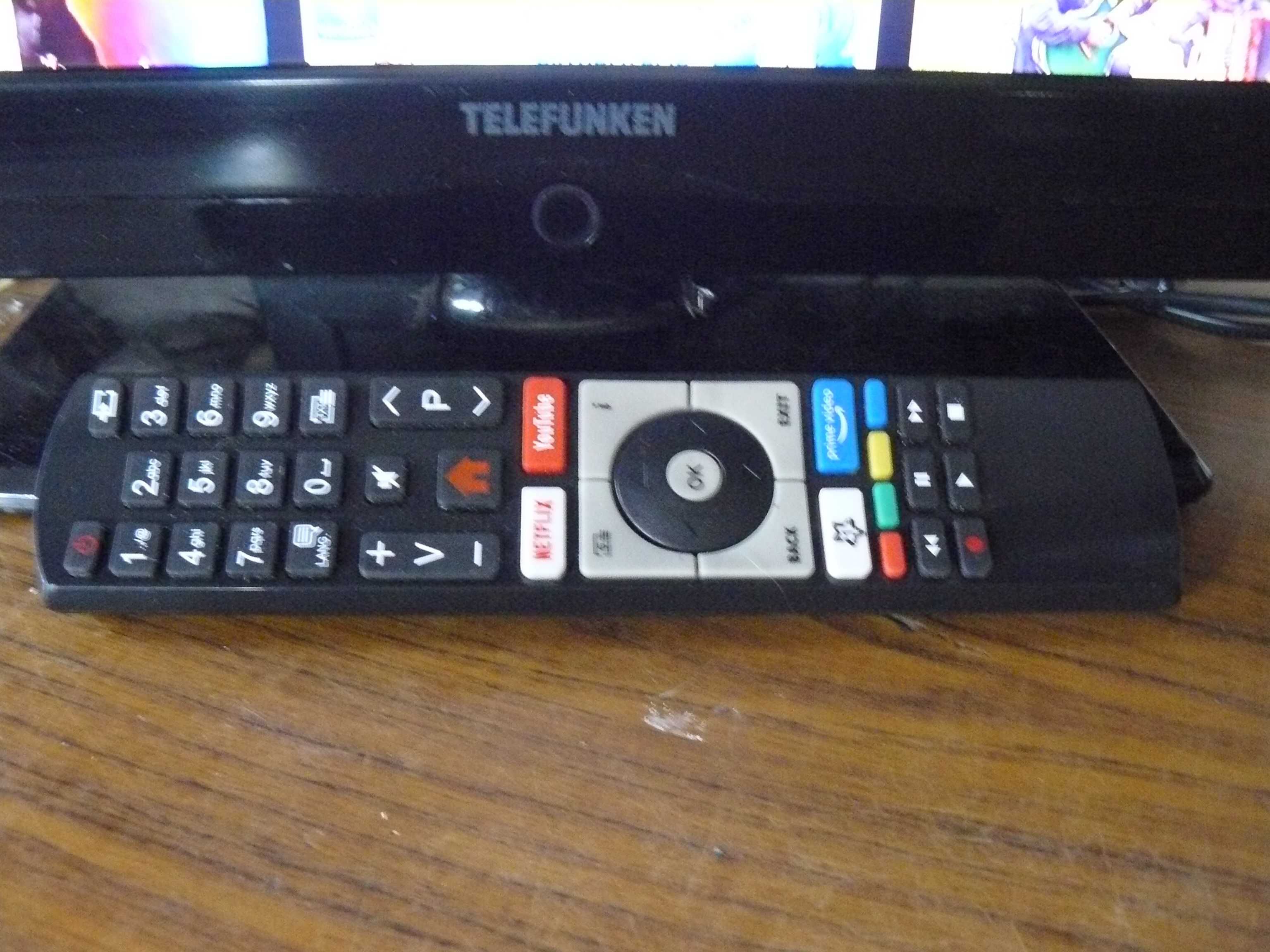 Telewizor 19 calowy z pilotem