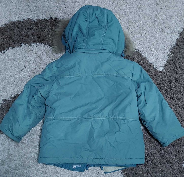 Детские зимние курточки.