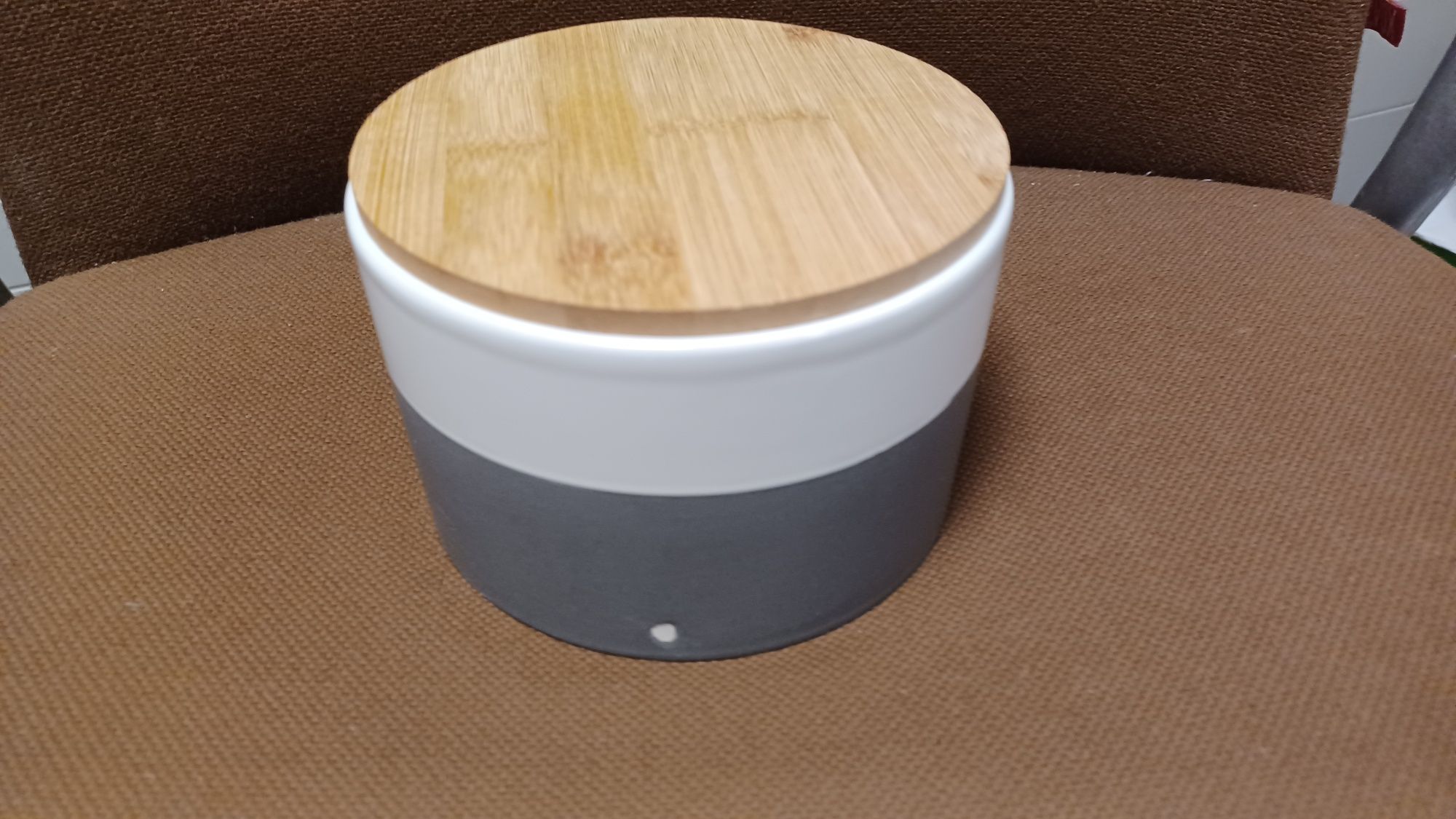 Pojemnik ceramiczny na żywność 0.75 L lub do kuchni lub do łazienki