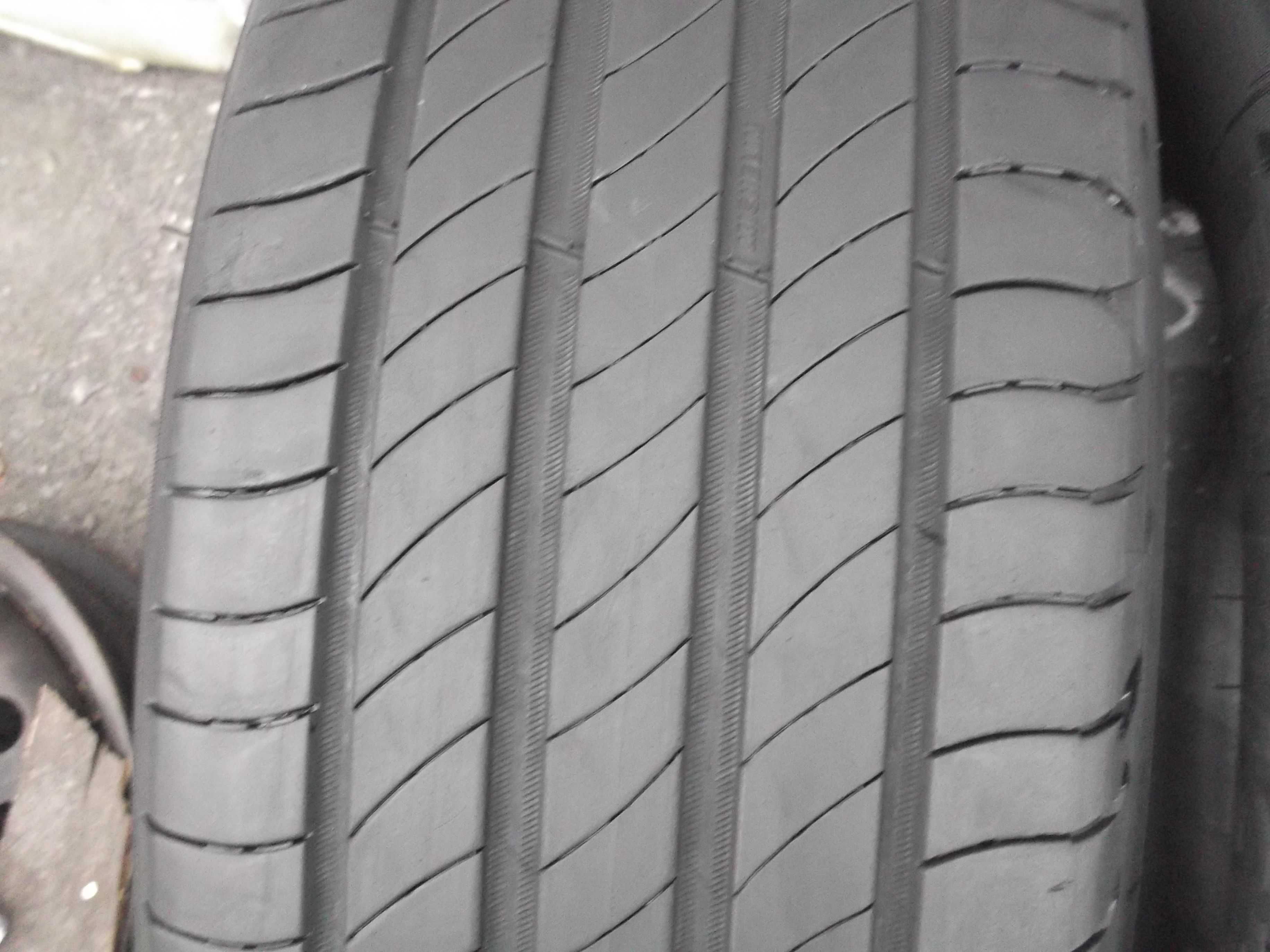 Opony 225/55/17 Michelin 2szt