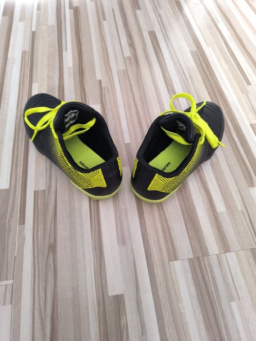 Korki, buty do piłki nożnej Martes 31