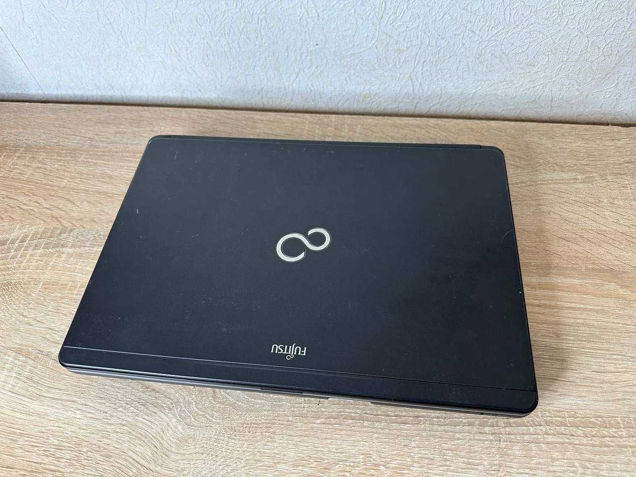 Ноутбук Fujitsu Lifebook S792