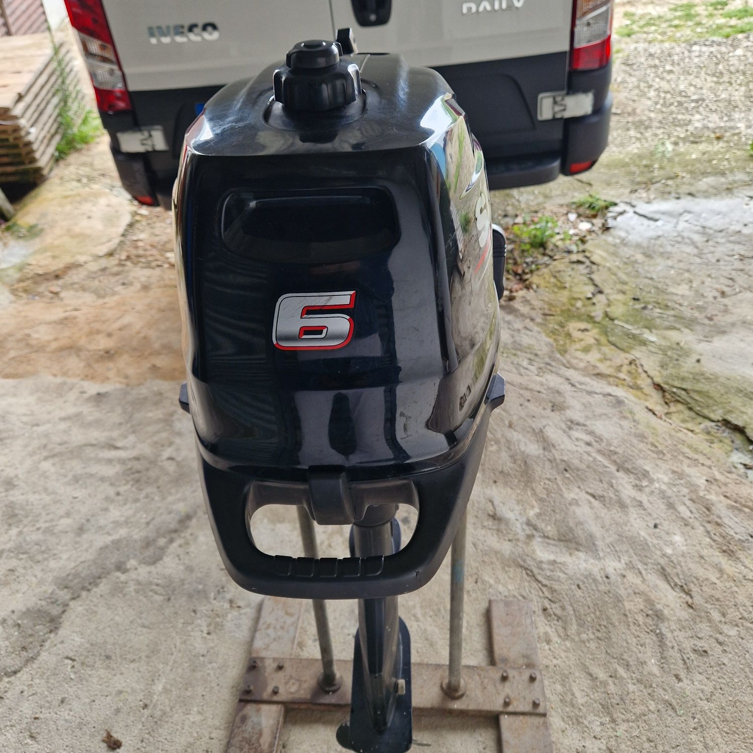 Motor fora de borda
