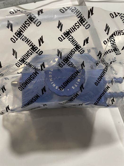 Deposito universal mishimoto refrigeraçao Azul 1 lt