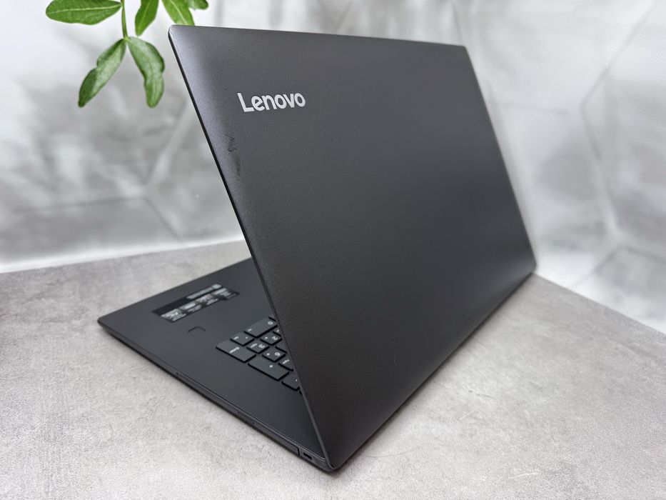 Ноутбук Lenovo IdeaPad V320-17IKB/i5-7200U/8GB/256GB/FHD/17"