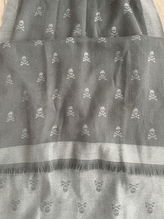 Zielony szalik Scalpers