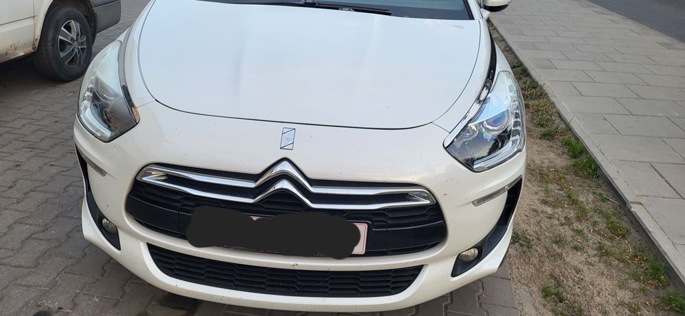 zderzak KWED biała perła Citroen DS5 2.0HDI 163KM
