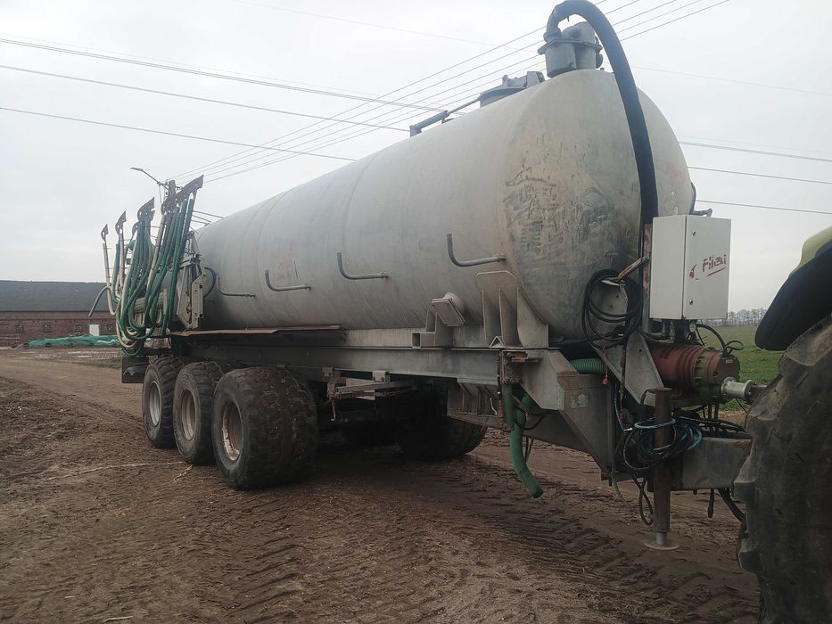 beczka asenizacyjna fliegl z aplikatorem  dwie osie skrętne , 22 000 L