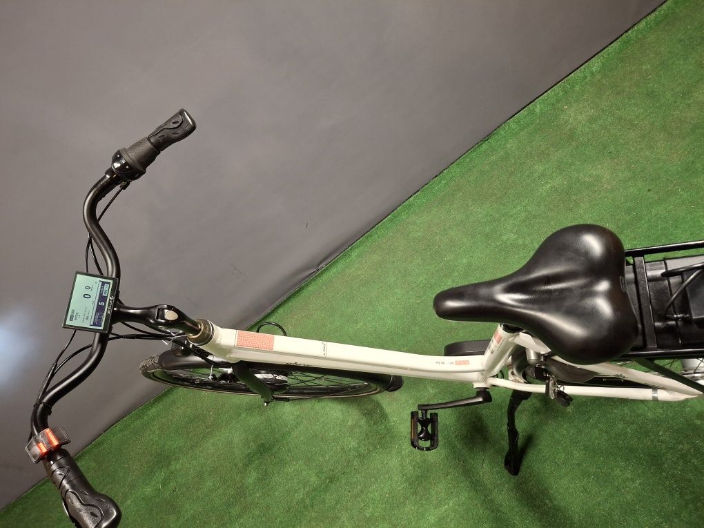 Rower elektryczny GLOW by Stella..rama 53.. bateria 14.5 Ah..522 Wh..