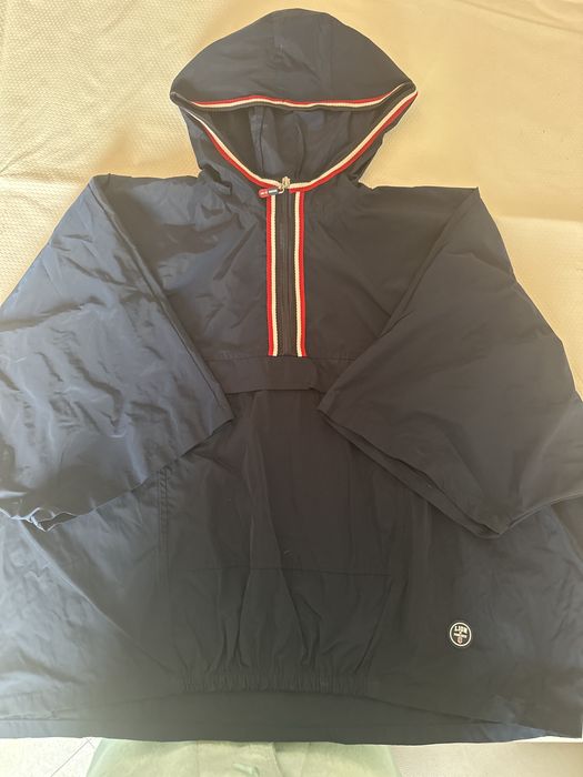 Capa para a Chuva nova 12-14 Lion of Porches