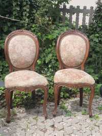 Dwa krzesła drewniane