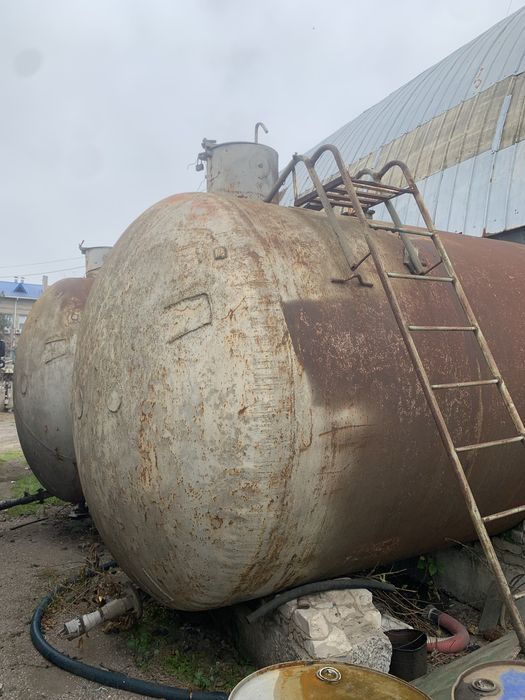 емкость толстостенная  20м3