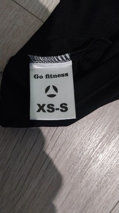 Koszulka beż rękawów GoFitnes r. XS-S