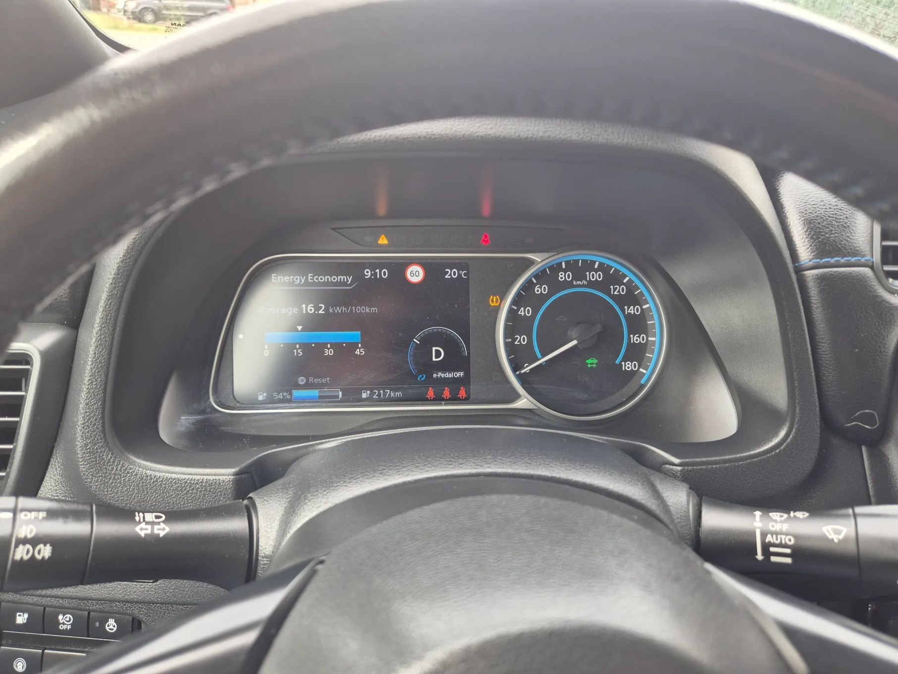 Nissan Leaf 62kWh zasieg 385 km , salon PL NConnecta NAVI 4 kamery 360st.