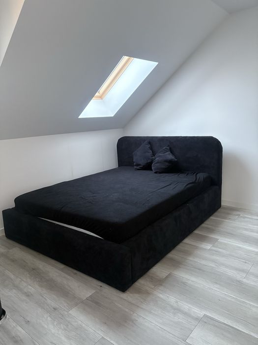 Lozko tapicerowane czarne sztruks