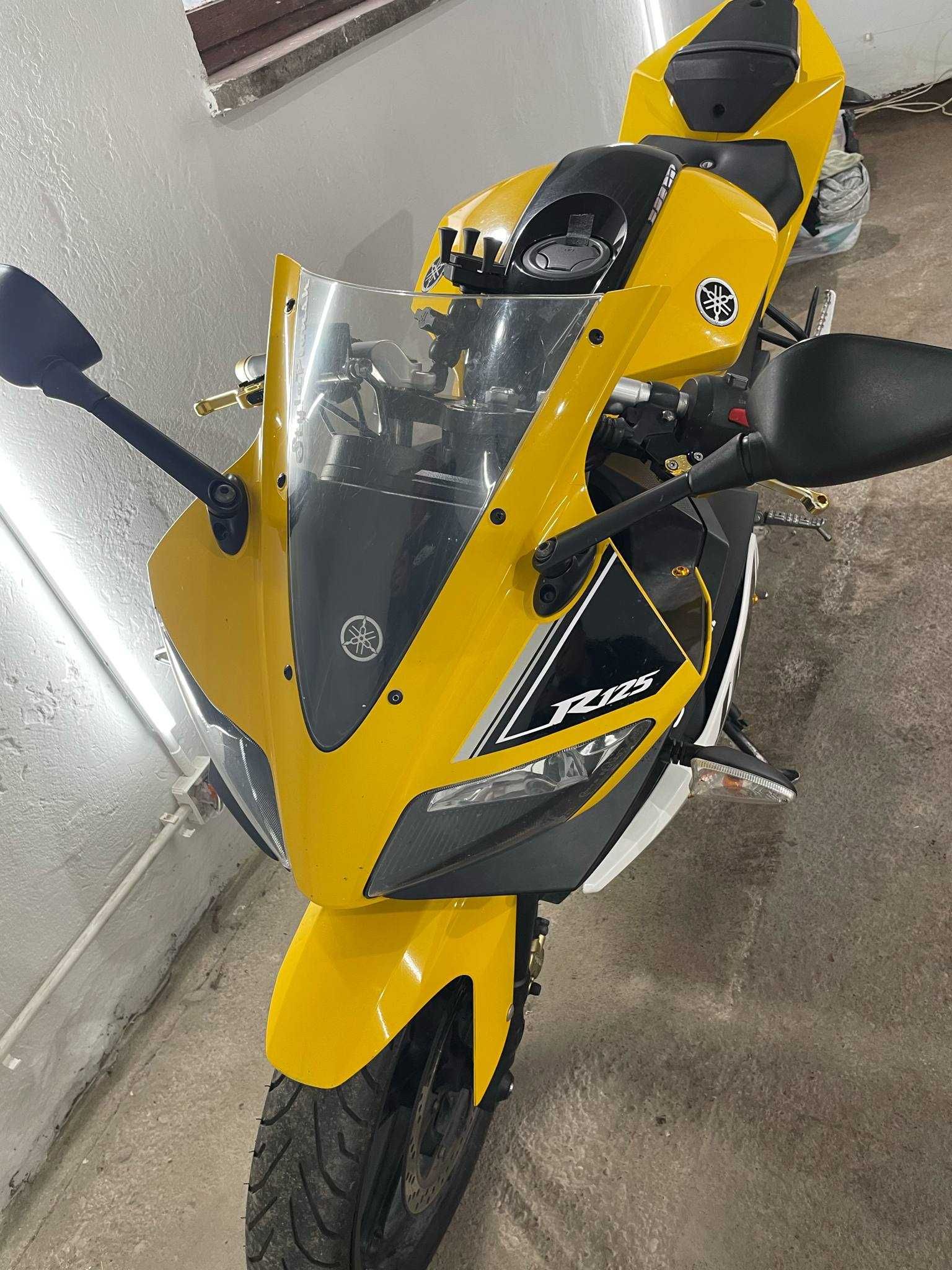 Yamaha YZF R125 Rok 2008 Zadbana