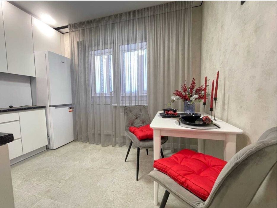 Дійсно велика однокімн. квартира 46 кв.м., вул. Боголюбова,27 Сонячний